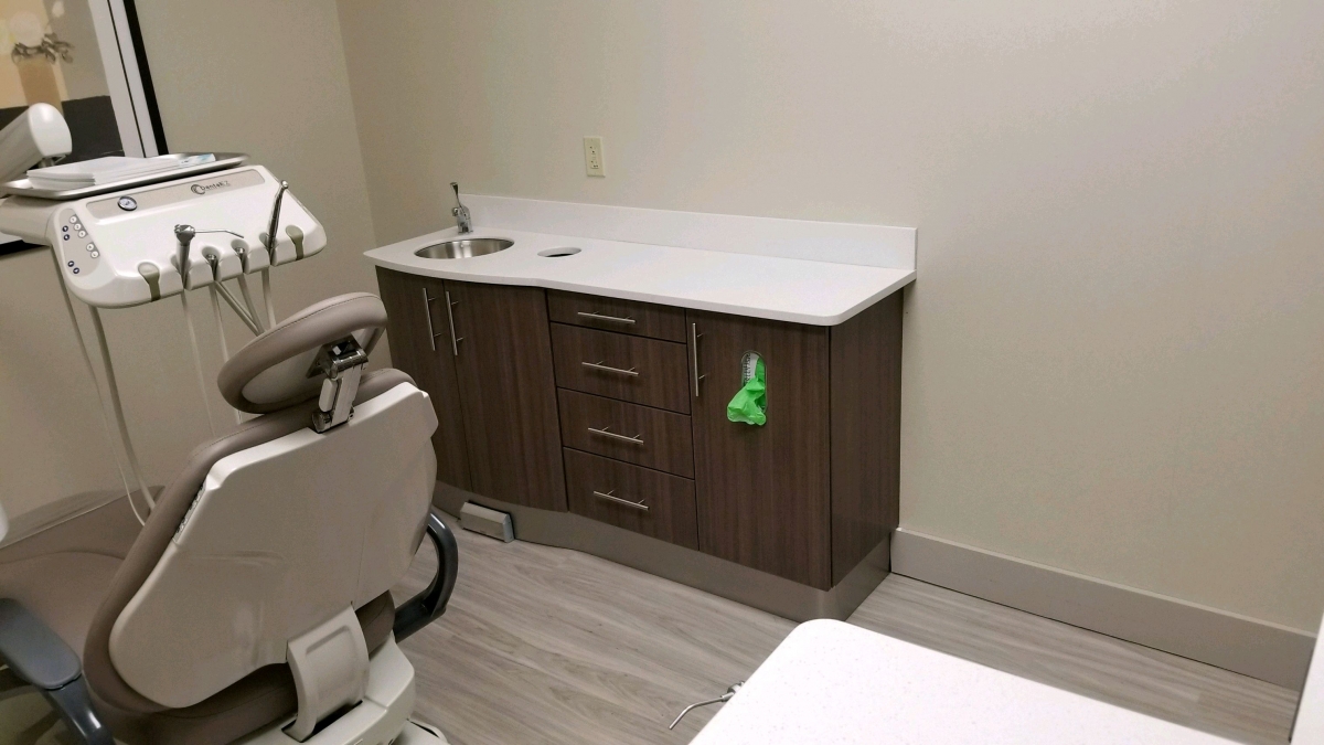 Doctor's Side Cabinet-sink left 